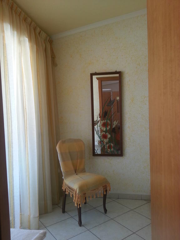 Hotel Mistef Falerna